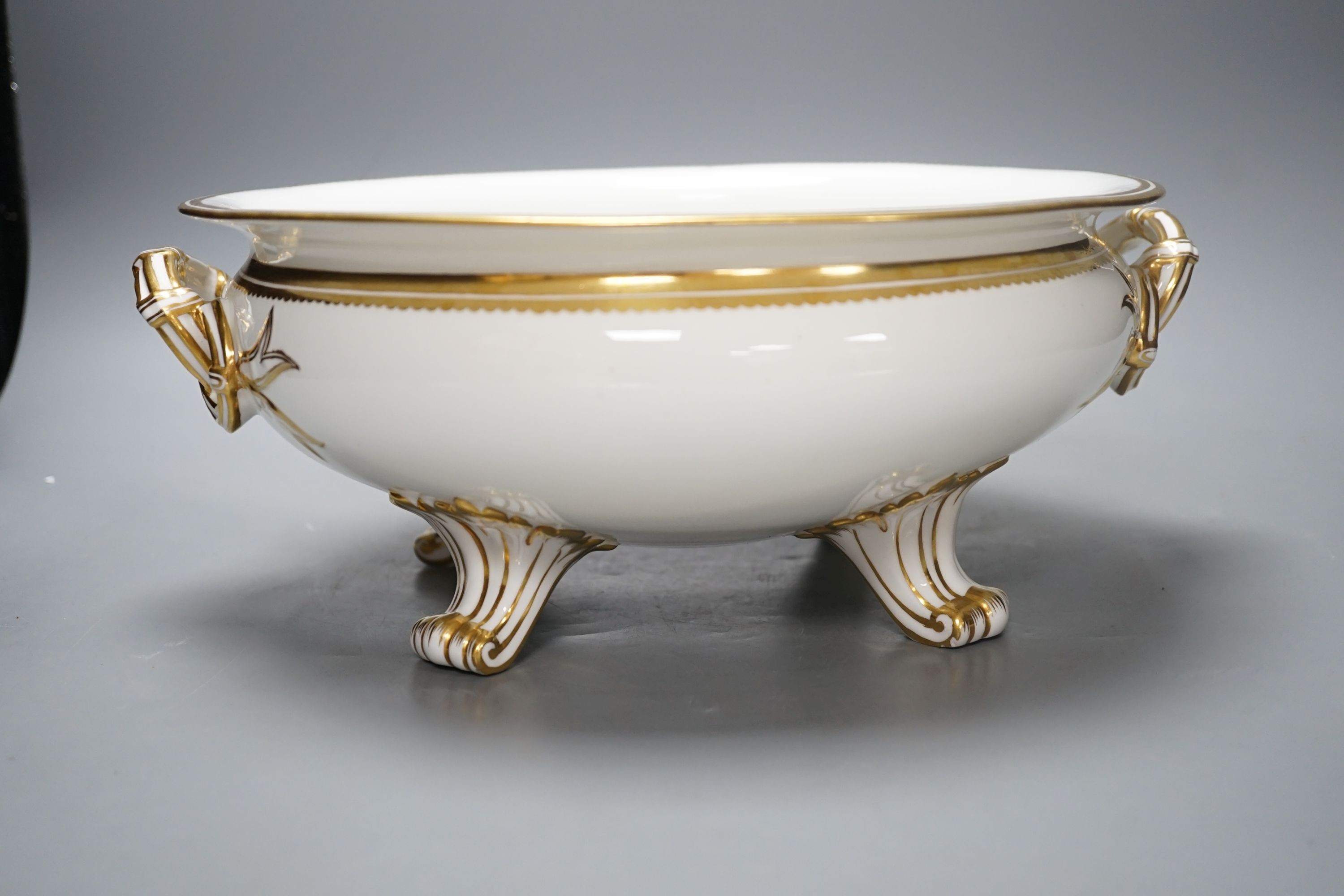 Royal Interest - A Royal Crown Derby crested serving bowl from the Royal Yacht Osborne, date code for 1891, the yacht decommissioned in 1908, diameter 28 cms.